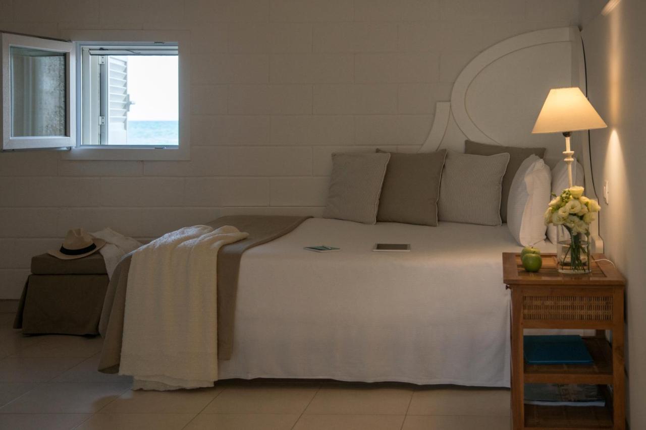 Single Room with Pool View