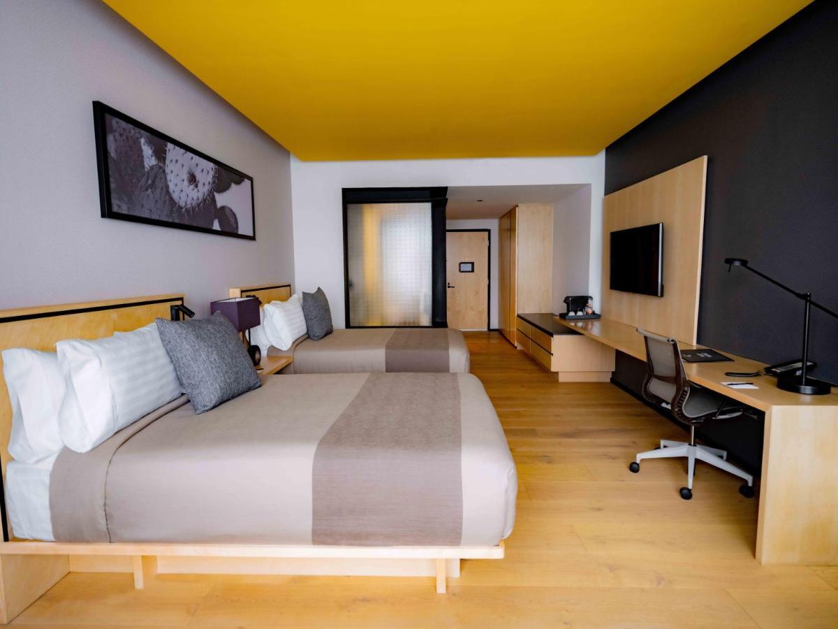 Deluxe Double Room,1032903782:JPEG