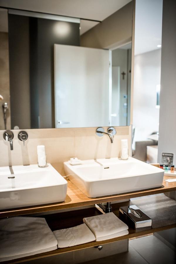 Deluxe Doppelzimmer Chalet Garden mit Whirlpool