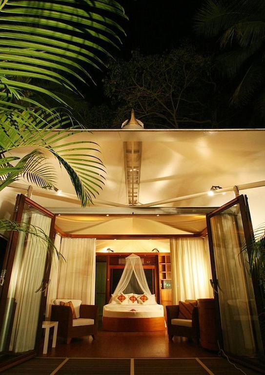 Bungalow Garden View