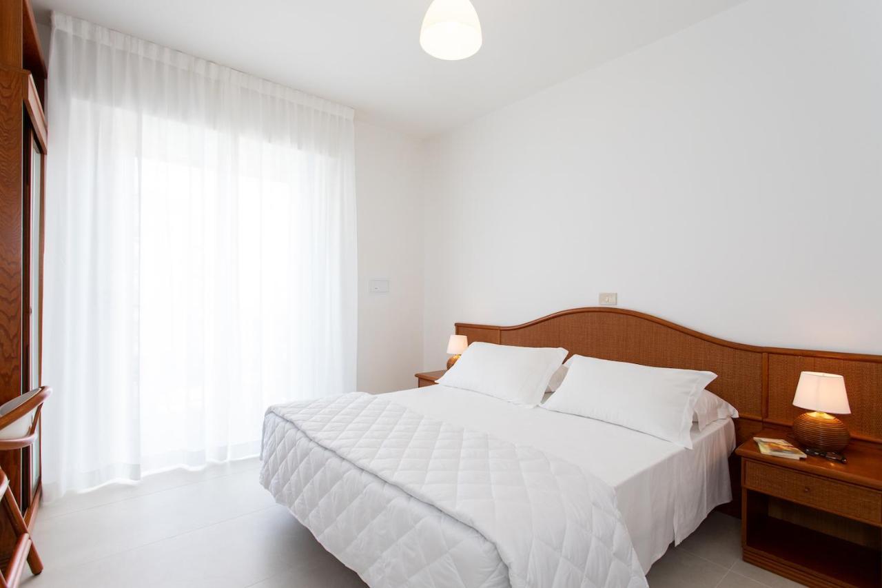 Doppel-/Zweibettzimmer mit Stadtblick