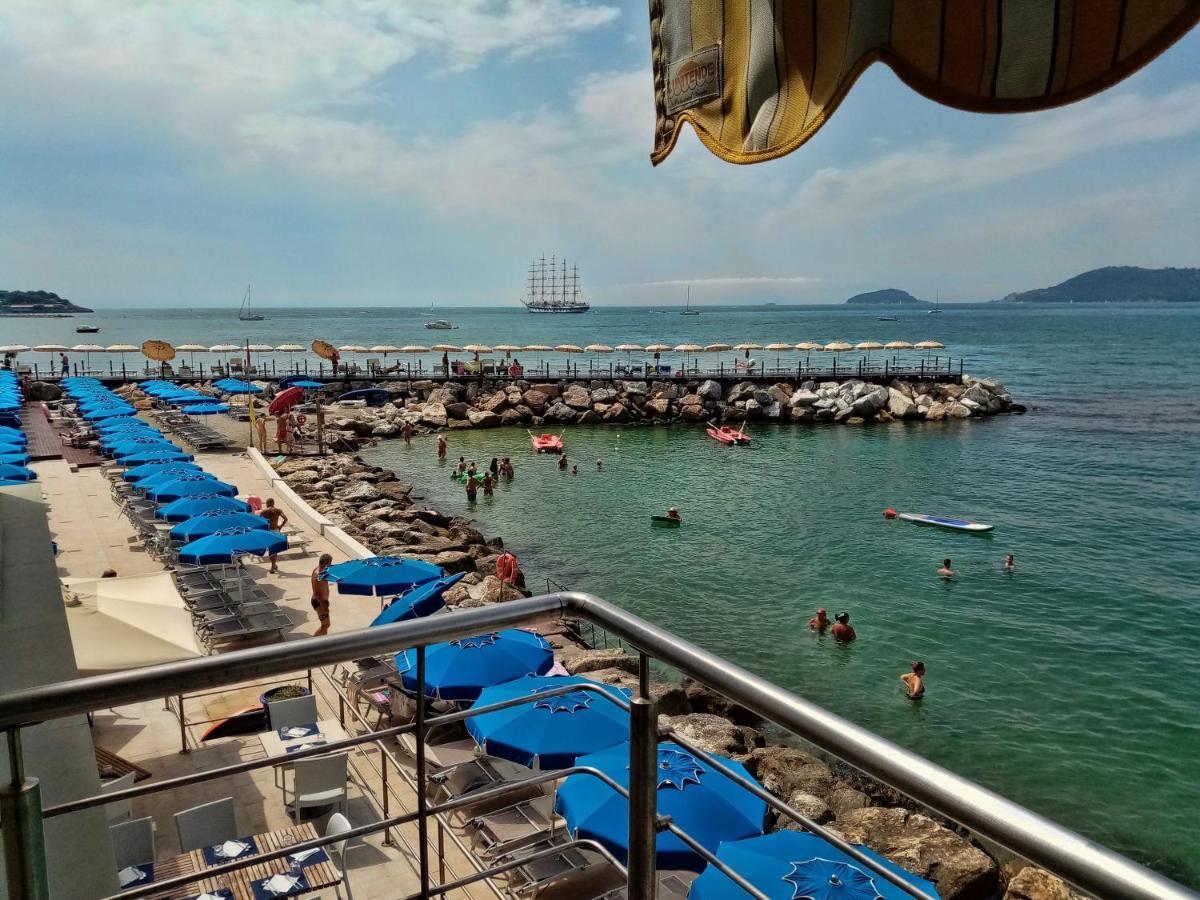 Triple Room Sea View