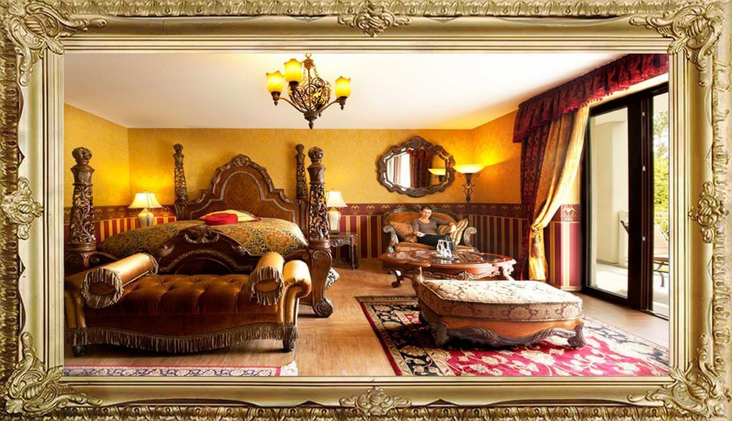 Burg Single Room