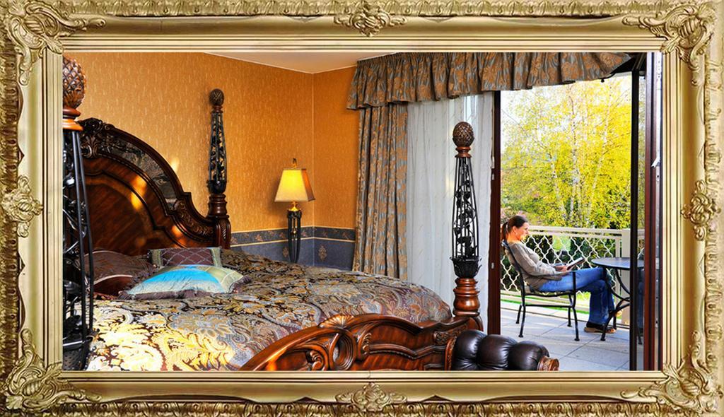 Burg Single Room