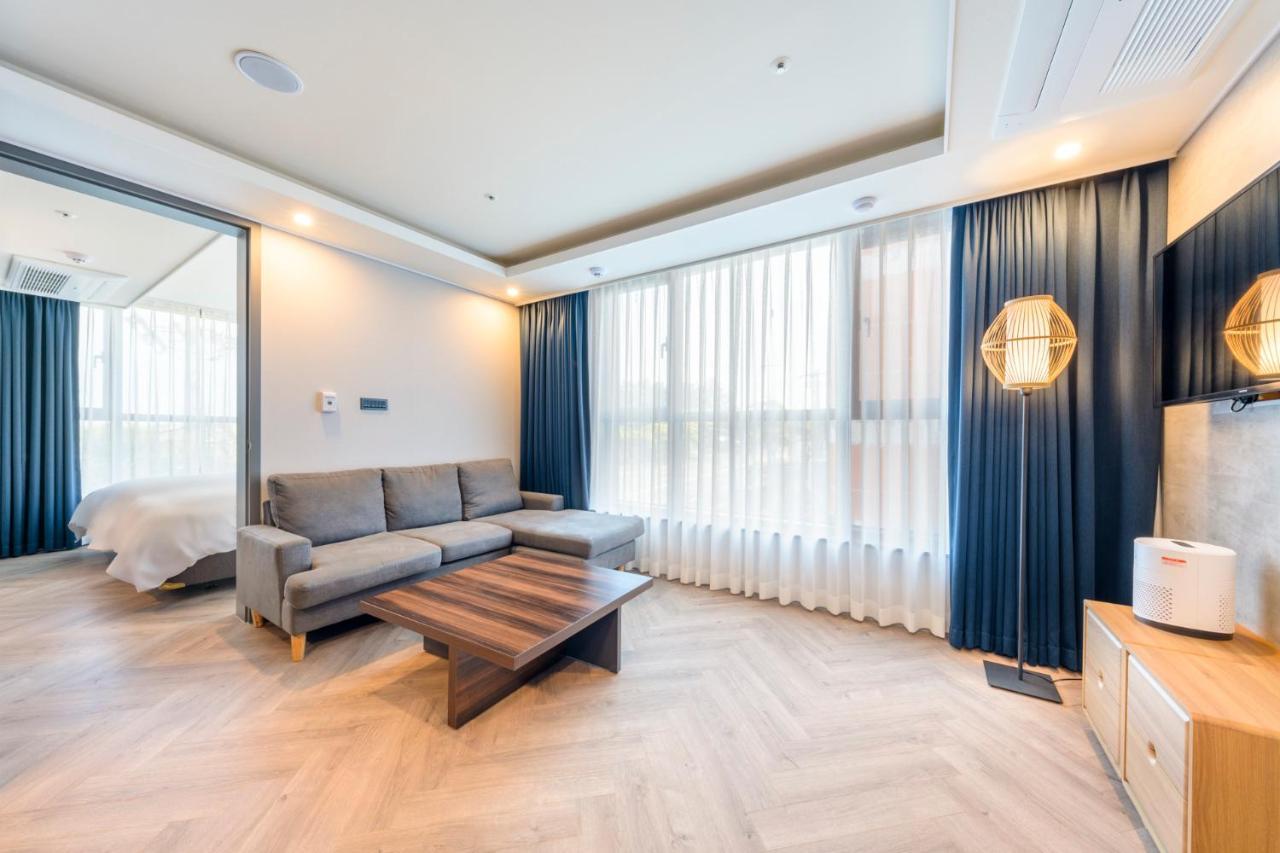 Suite City View