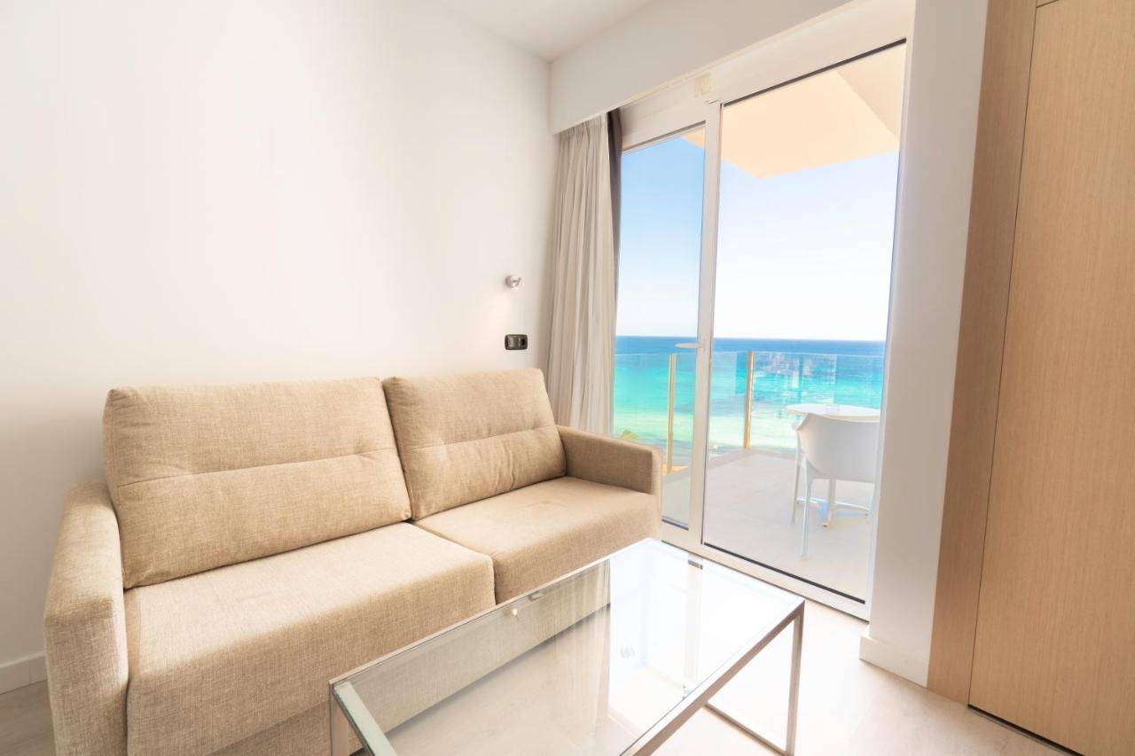 Suite Junior con vistas laterales al mar