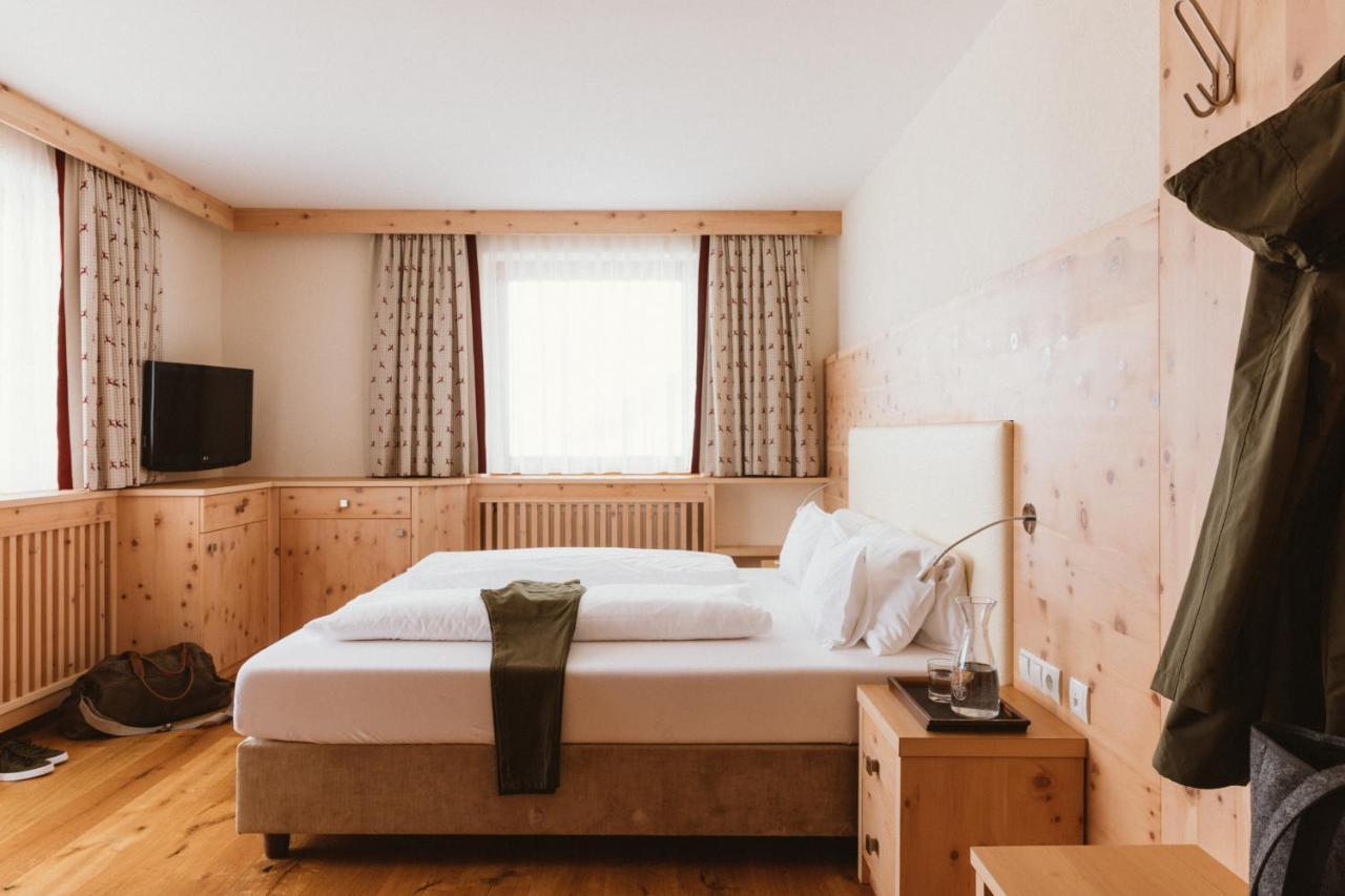 Standard Double Room,1159655280:JPEG