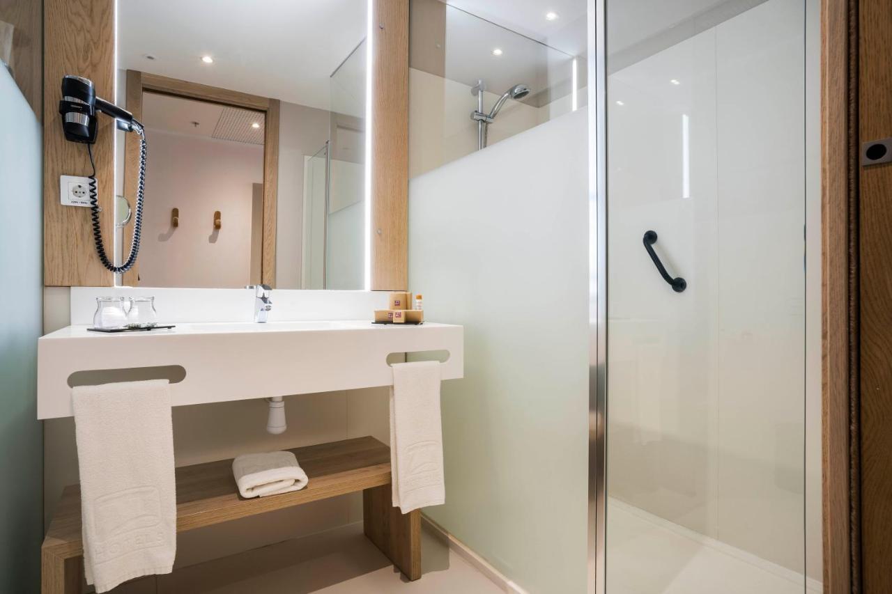Double Room,1457762614:JPEG