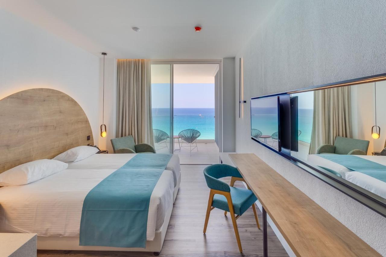 Front Sea View Junior Suite