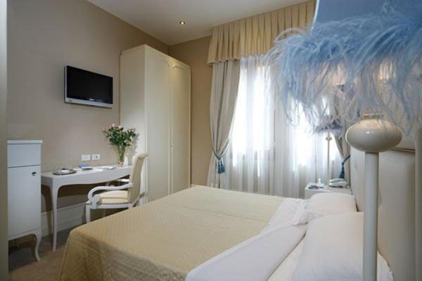 Classic Double Room,1187523469:JPEG