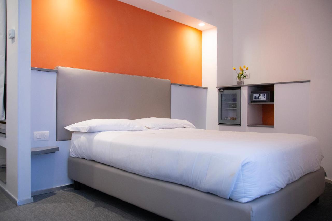 Double Room French Bed