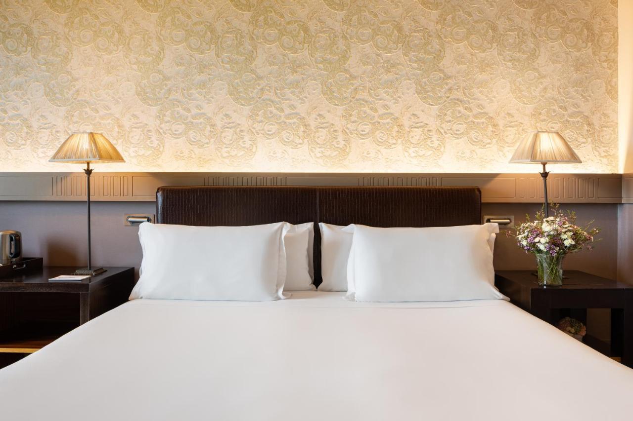 Deluxe Double Room with Port View