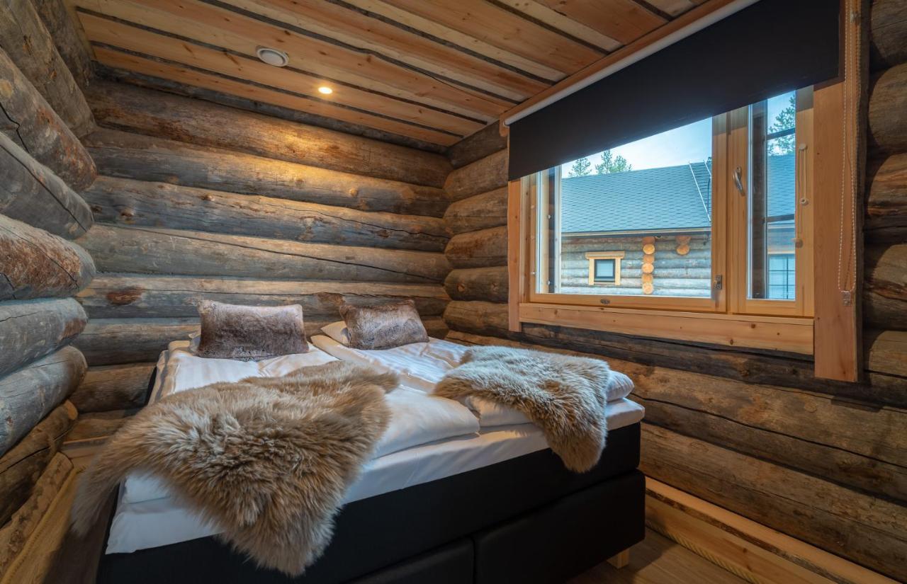 Log Cabin