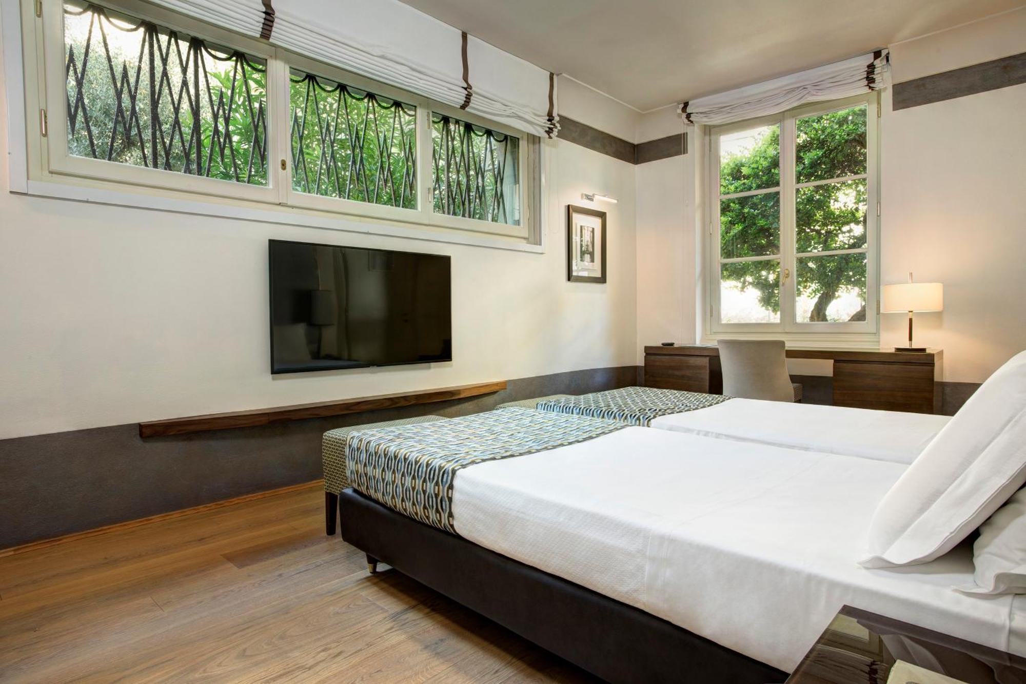 Deluxe Double Room Garden View