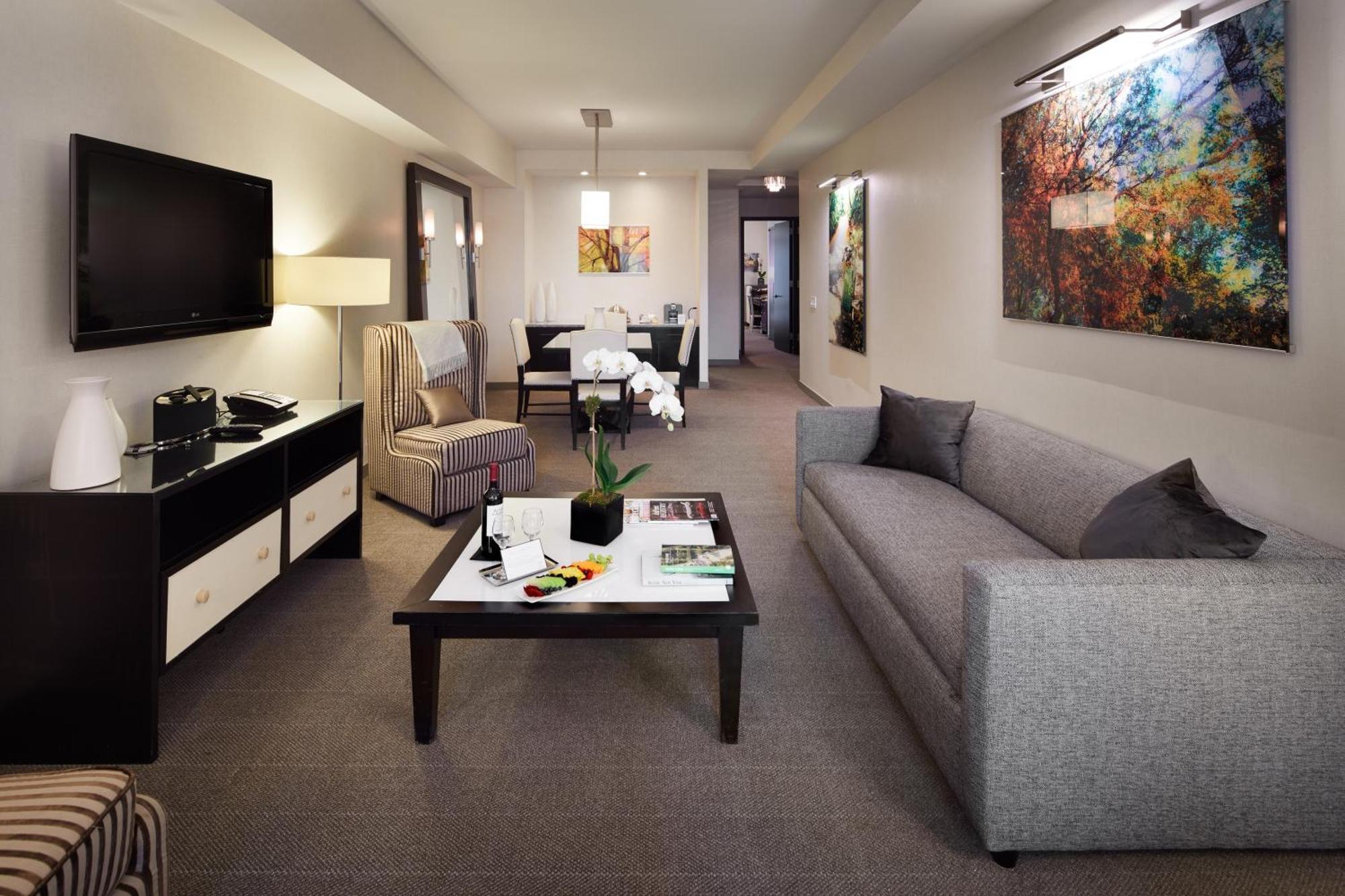 Manhattan Suite,1276138135:JPEG