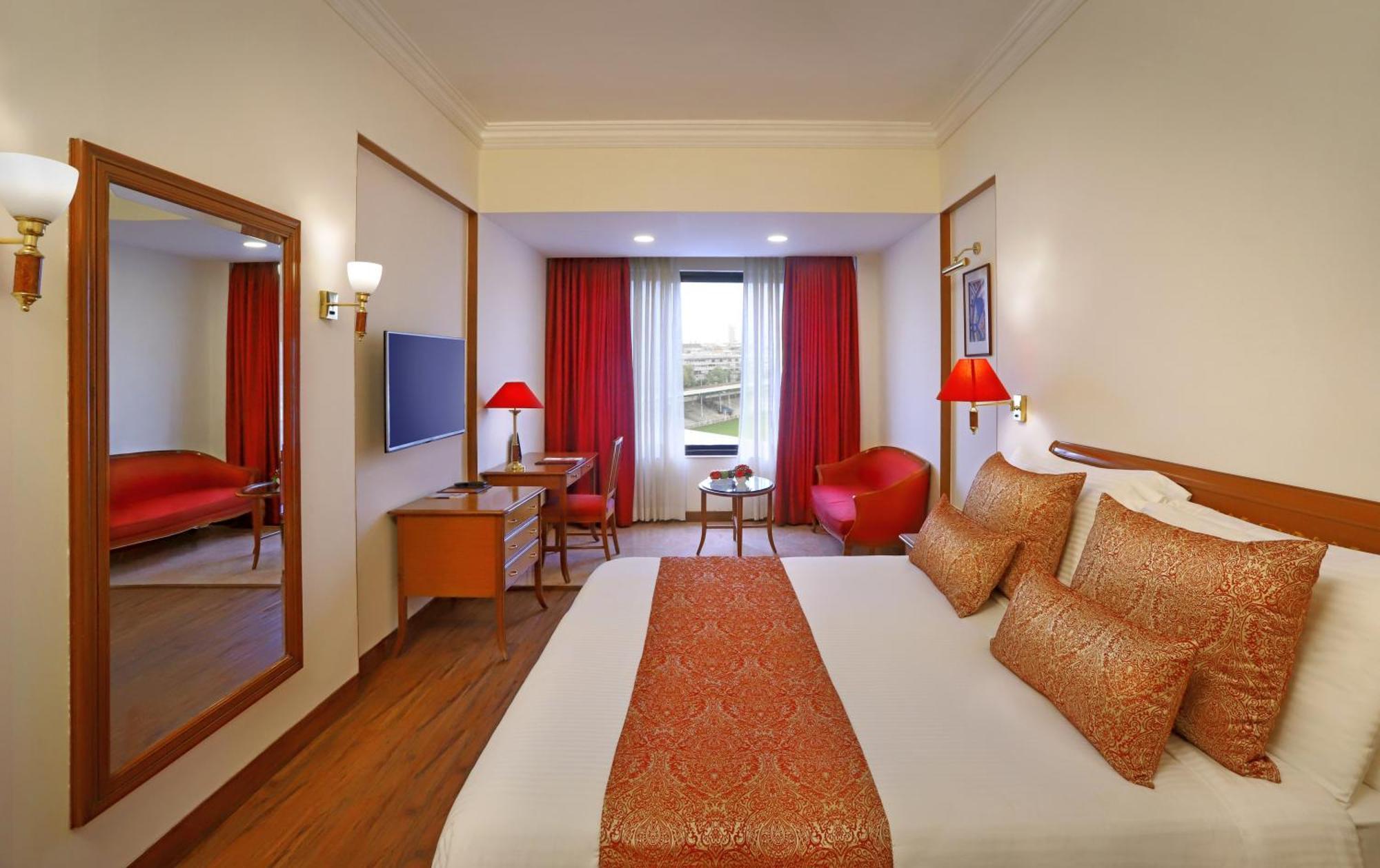 Executive Room,1589262443:JPEG