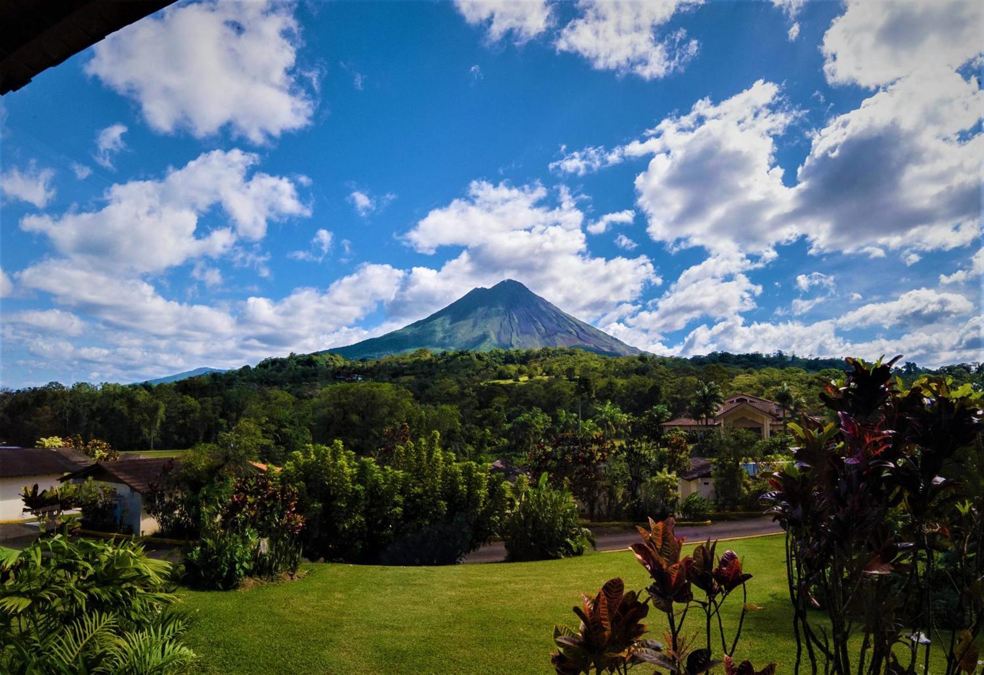 Standard Double Room Volcano View
