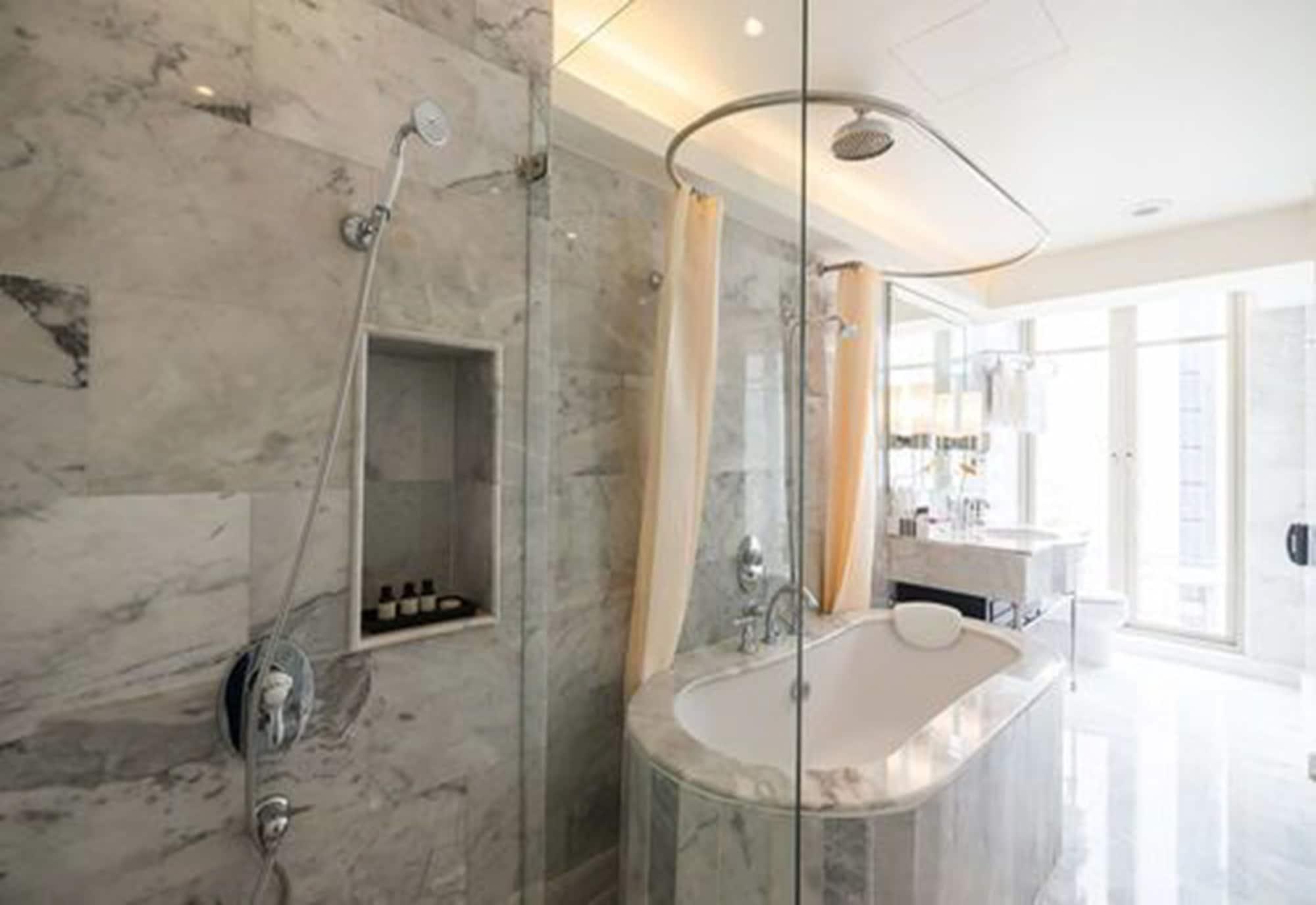 Siam Suite Triple