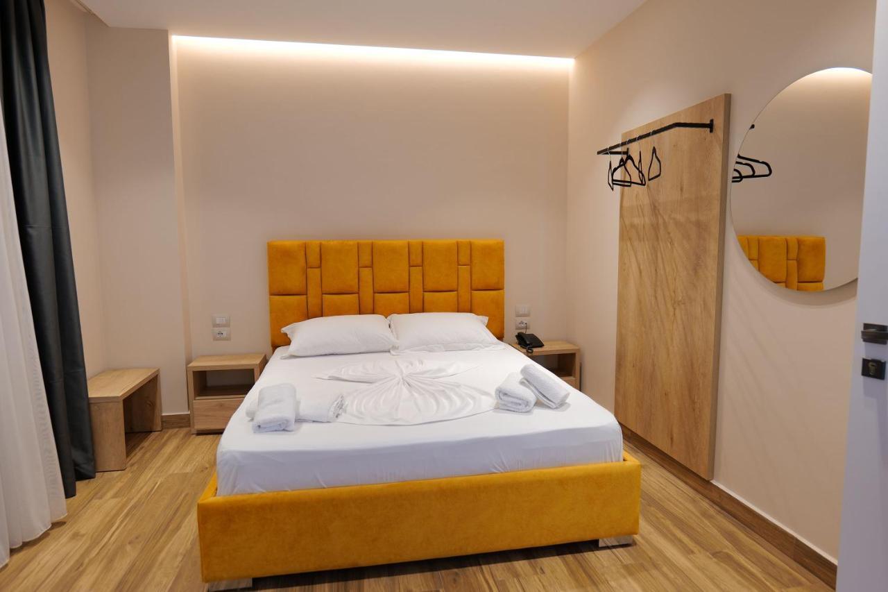 Chambre Double Deluxe - Vue Latérale sur Mer