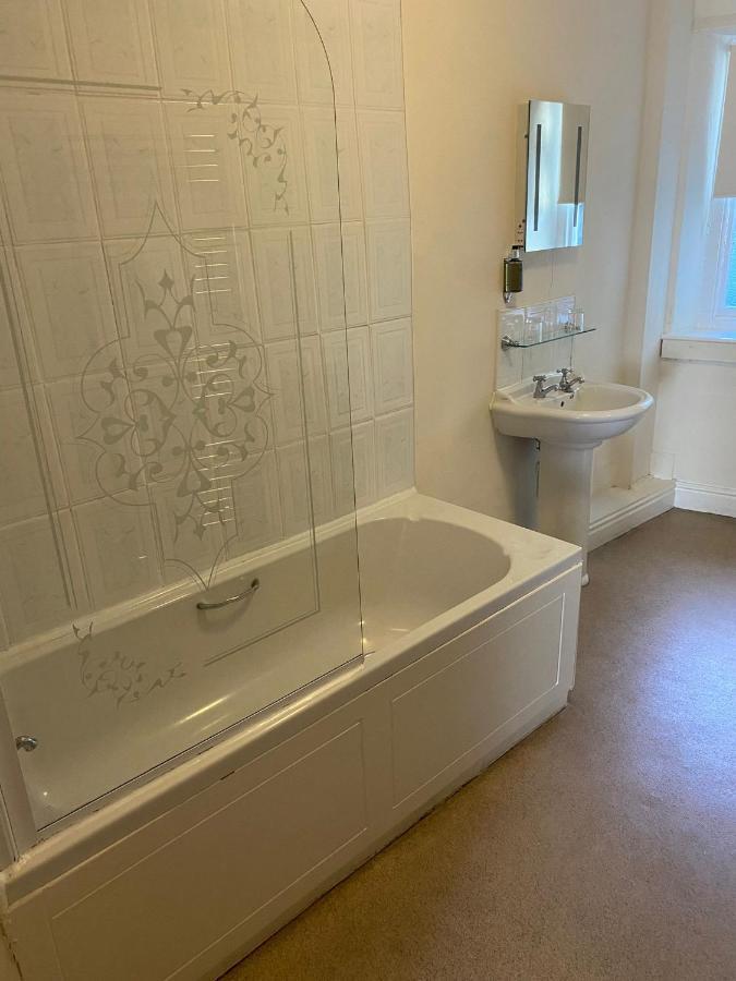 Double Room,1274795770:JPEG