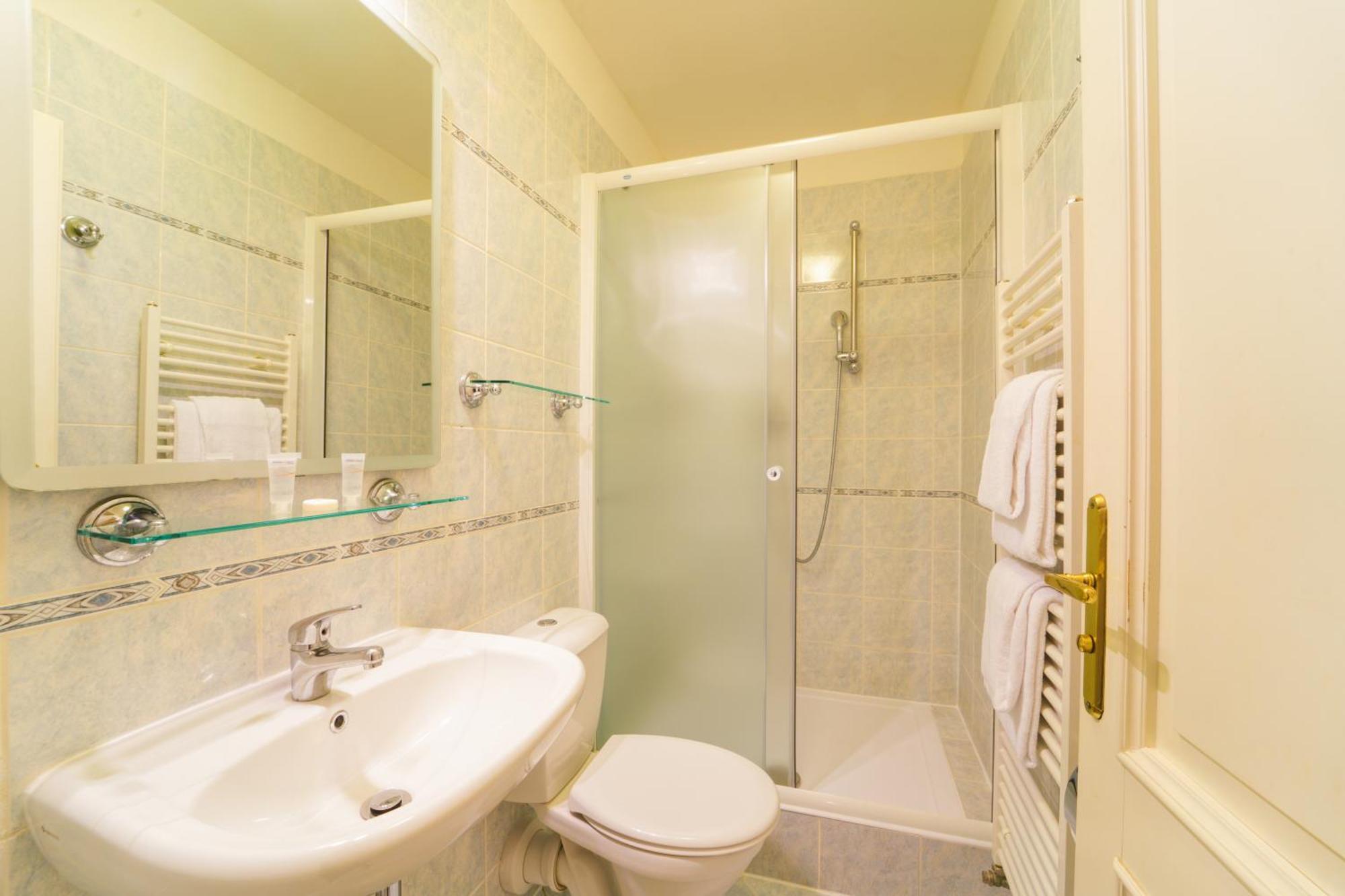 Standard Single Room