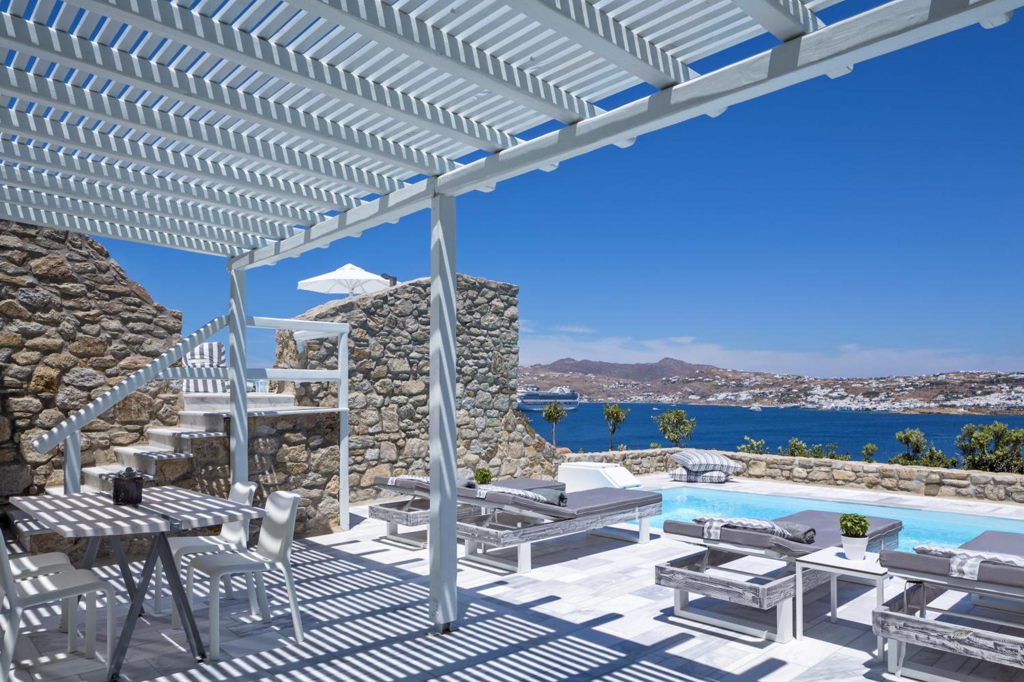 Suíte de 2 Quartos com Piscina Privativa e Vista do Mar