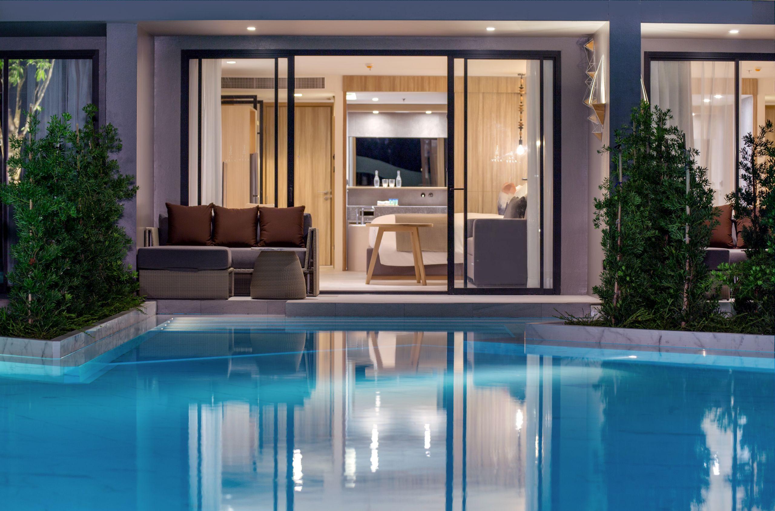 Deluxe Double Room Pool Access