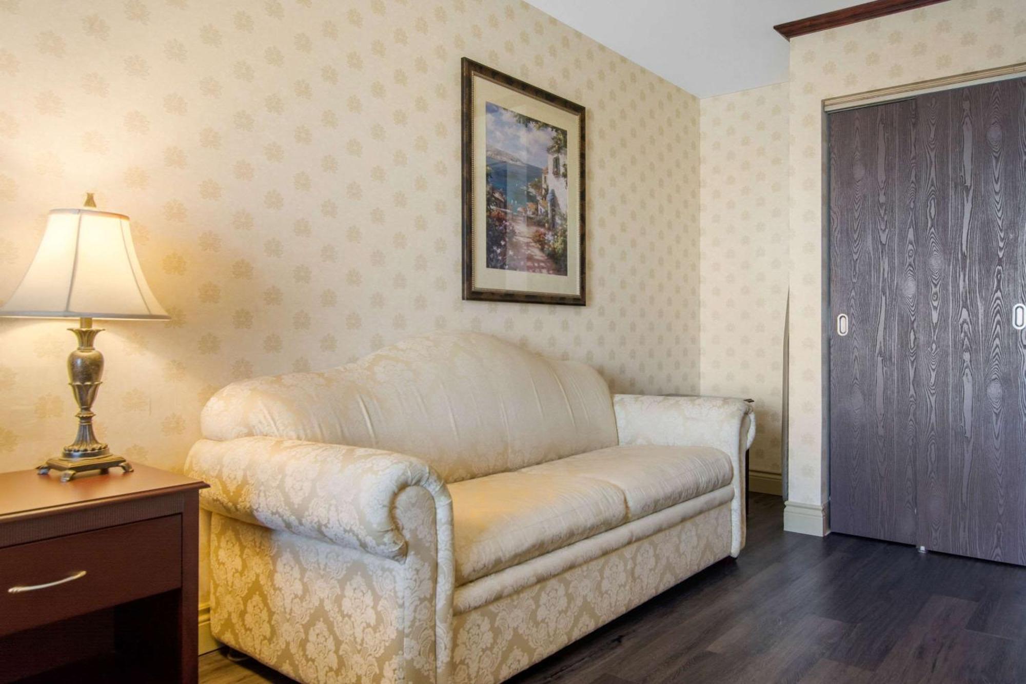 Chambre Lit Queen-Size pour Personnes à Mobilité Réduite - Non-Fumeurs