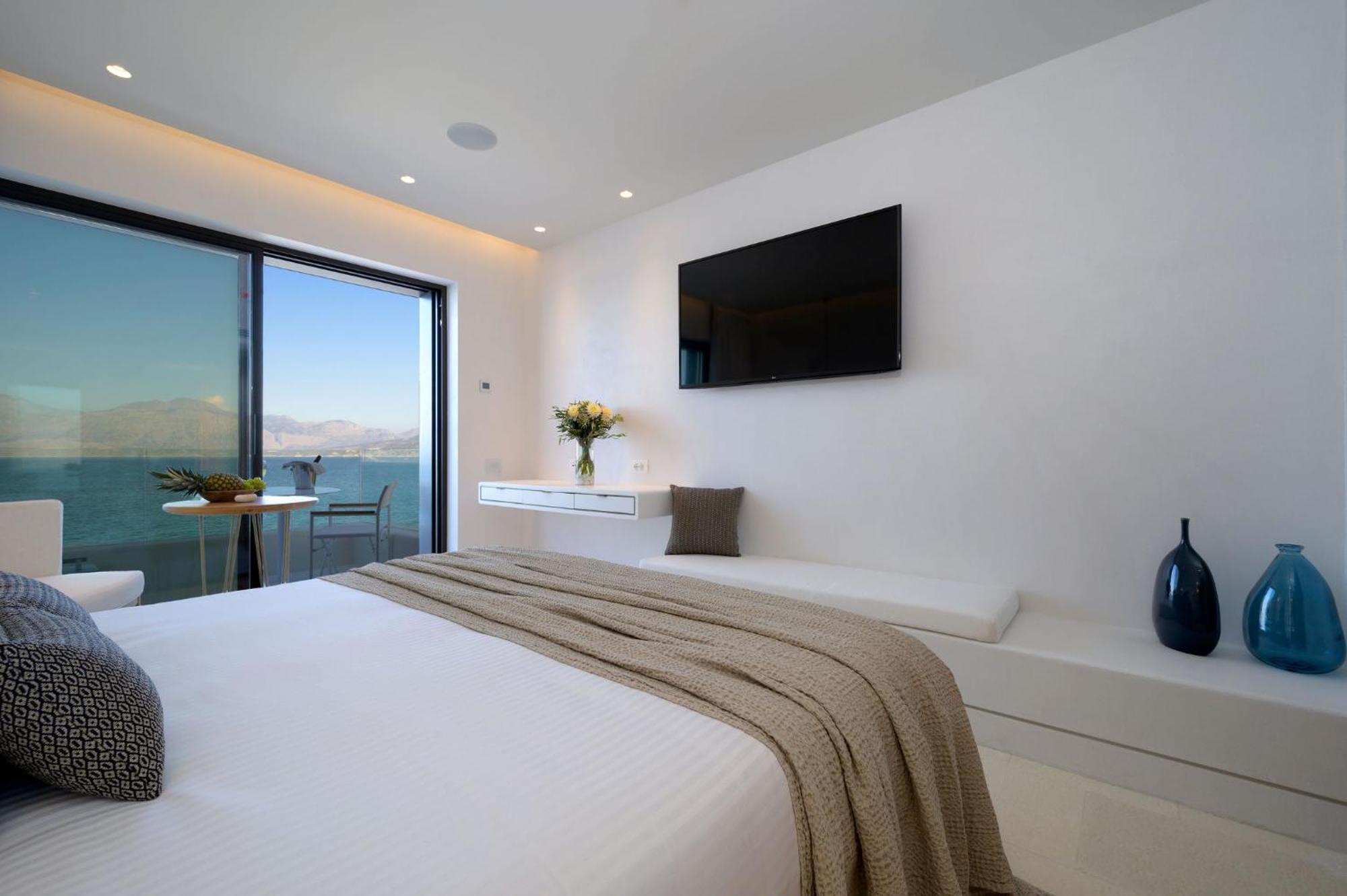 Deluxe Room Sea View Outdoor Jacuzzi,1284795556:JPEG