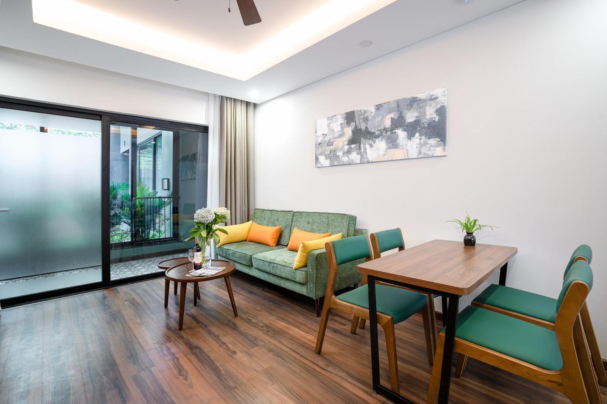 2-Bedroom Junior Apartment with Balcony City View