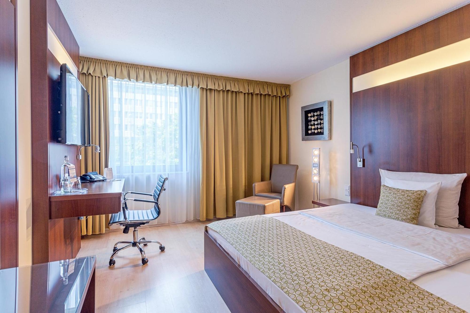 Executive King Room,1451918602:JPEG