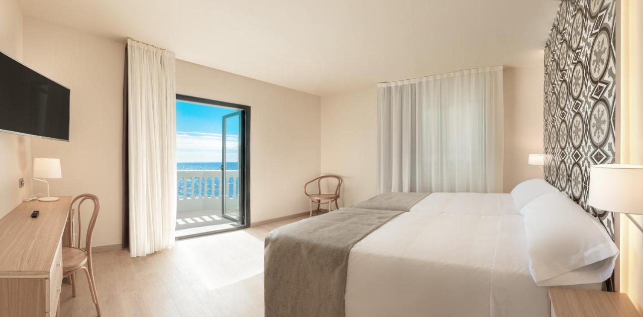 Twin Room with Sea View & Terrace,635154606:JPEG