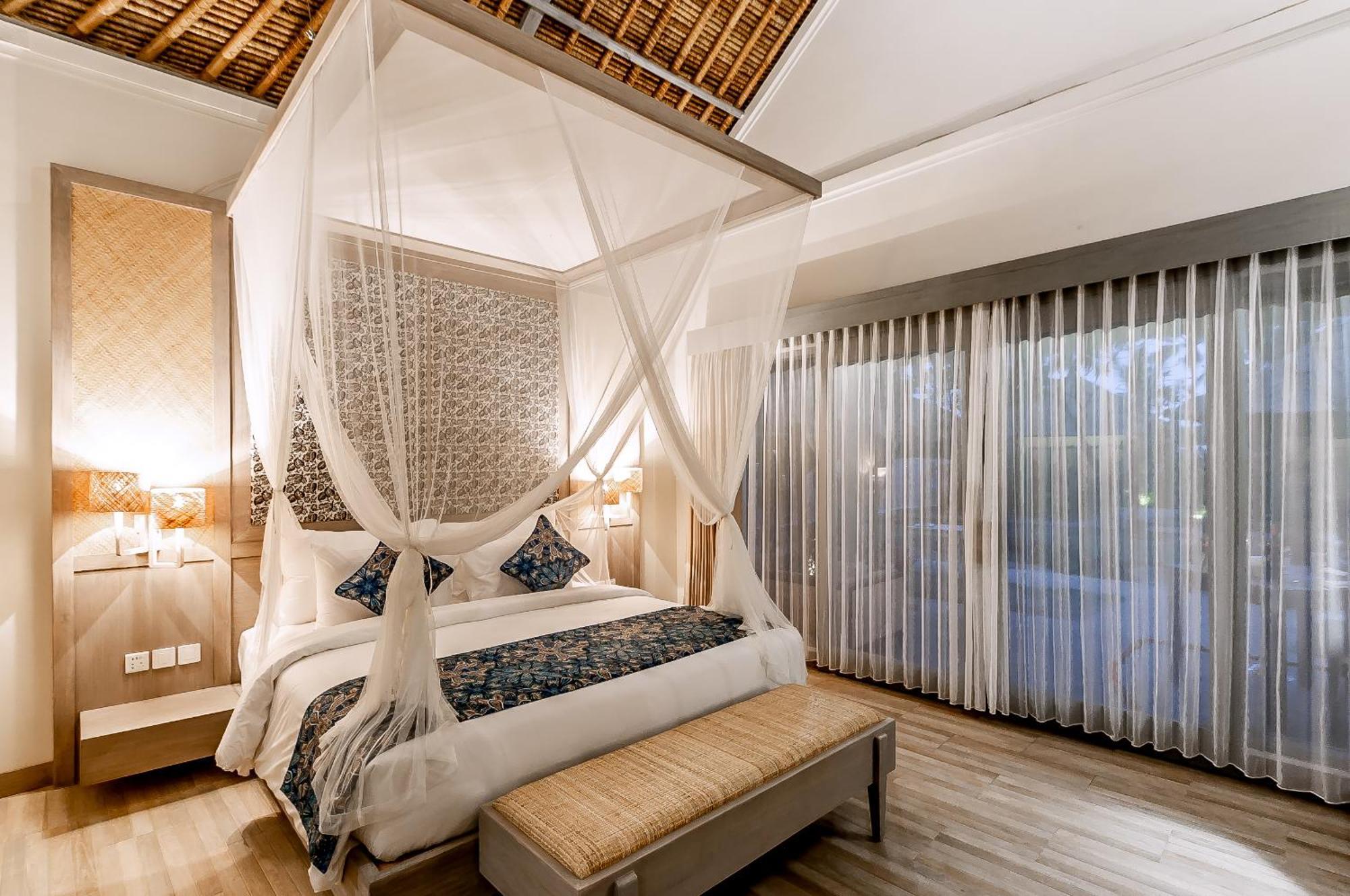 Grand Premier Garden View with Shuttle Denpasar - Candidasa - Denpasar