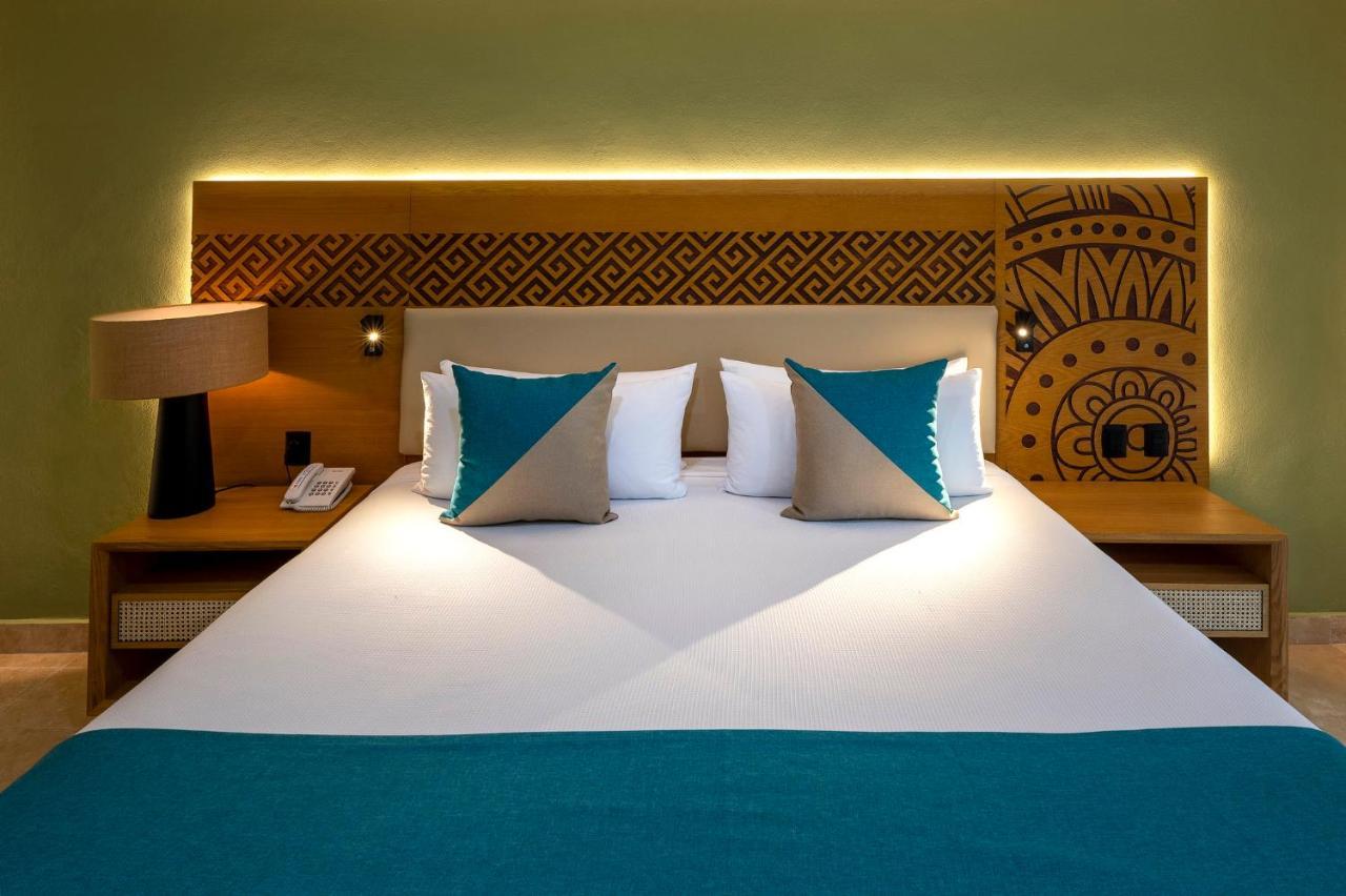 Superior Garden Queen Room with Two Queen Beds, Non-Smoking,1357666355:JPEG