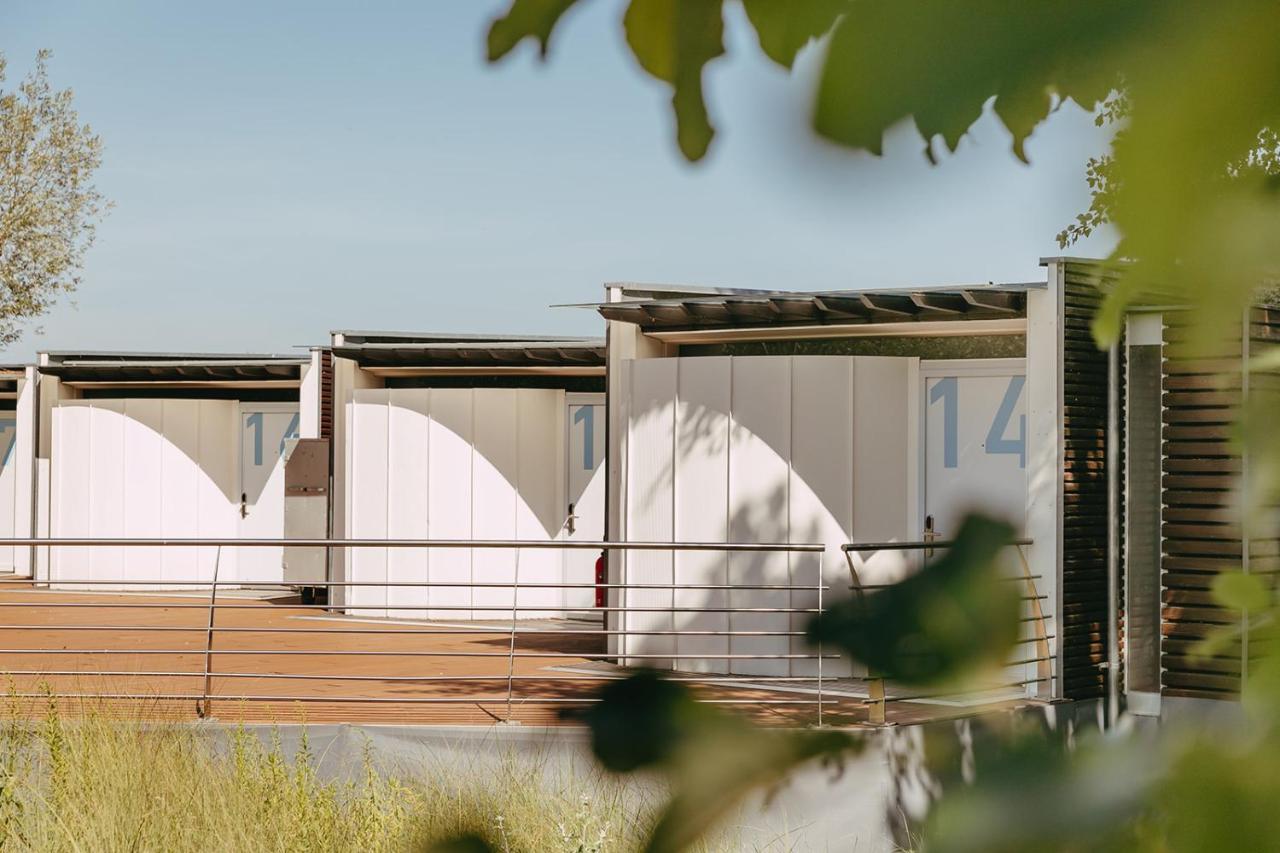 Shore Pavillon - Lake view
