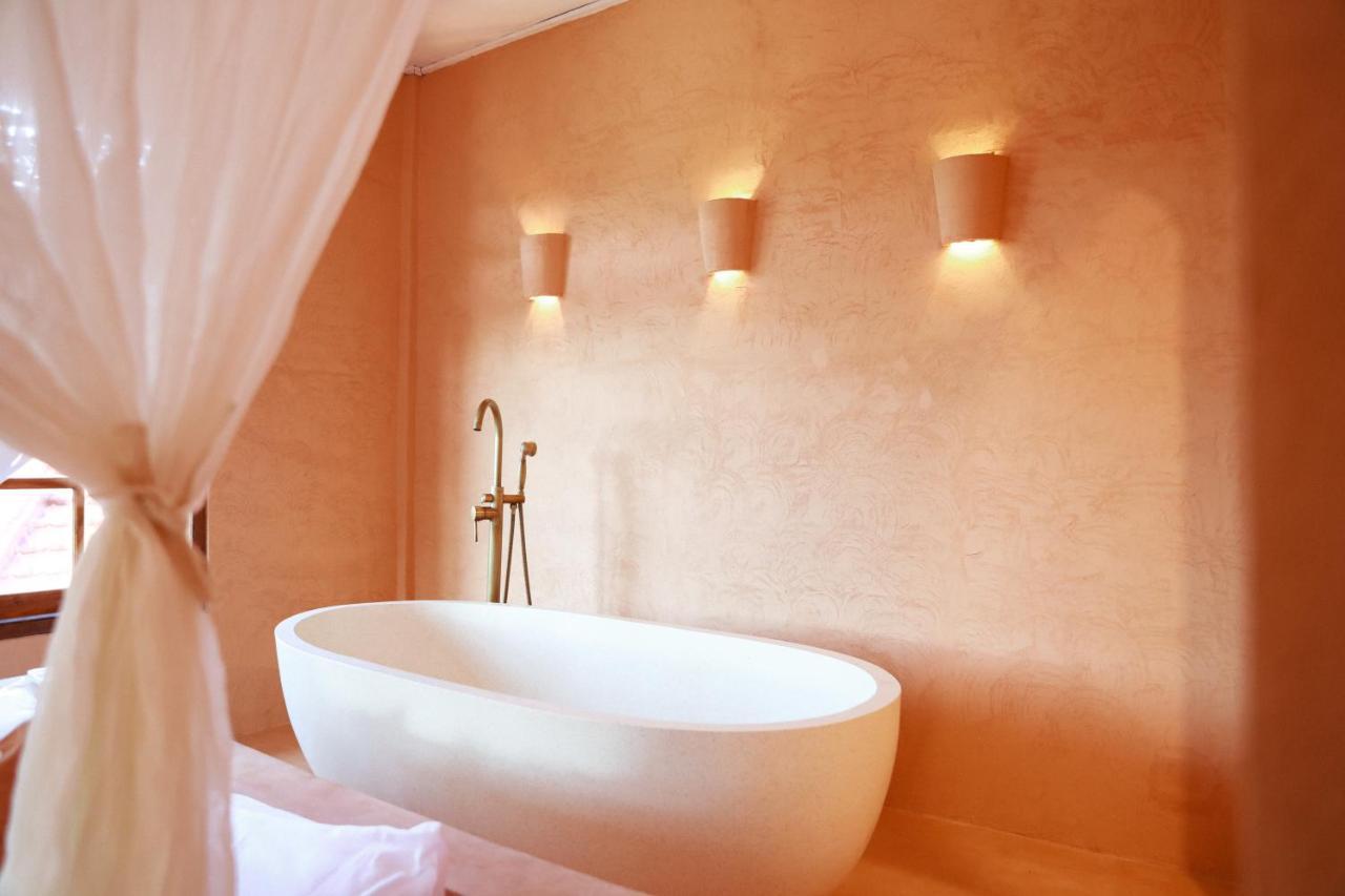 Deluxe Zimmer mit Badewanne
