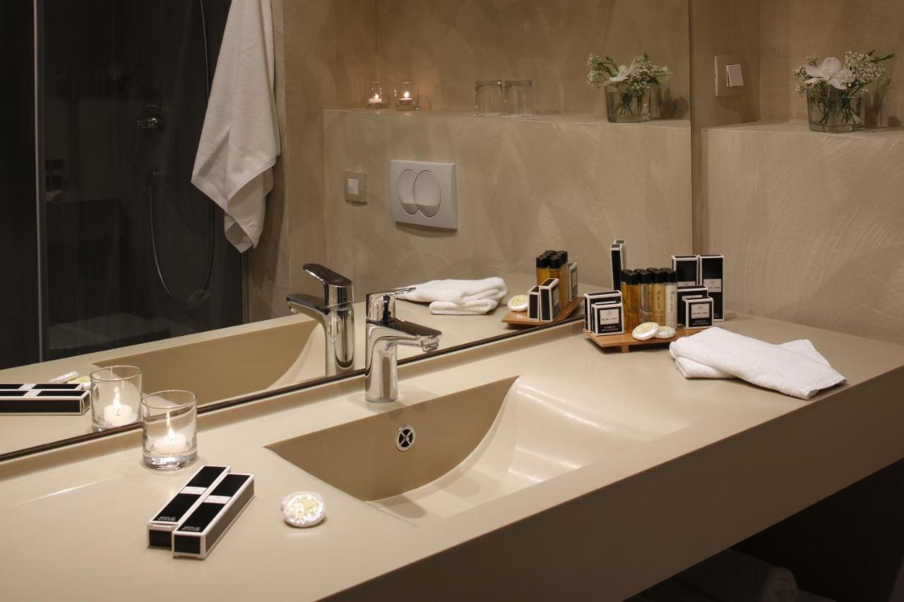 Habitación Doble Deluxe con balcón y vistas al jardín