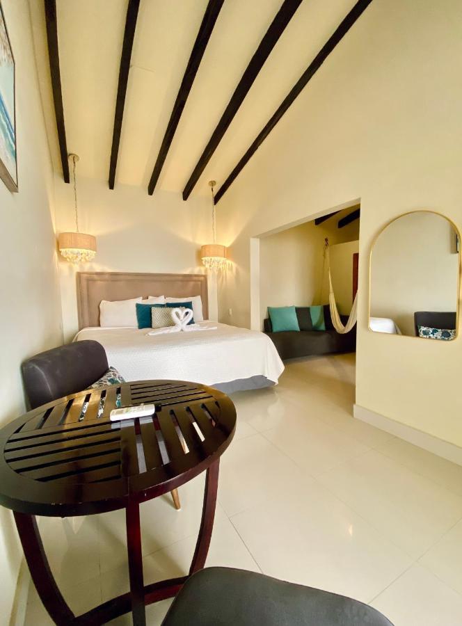 King Suite with Spa Bath,1339191053:JPEG