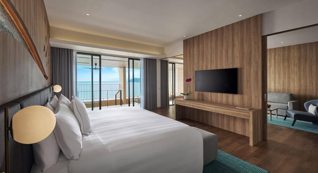Premier Ocean View Suite