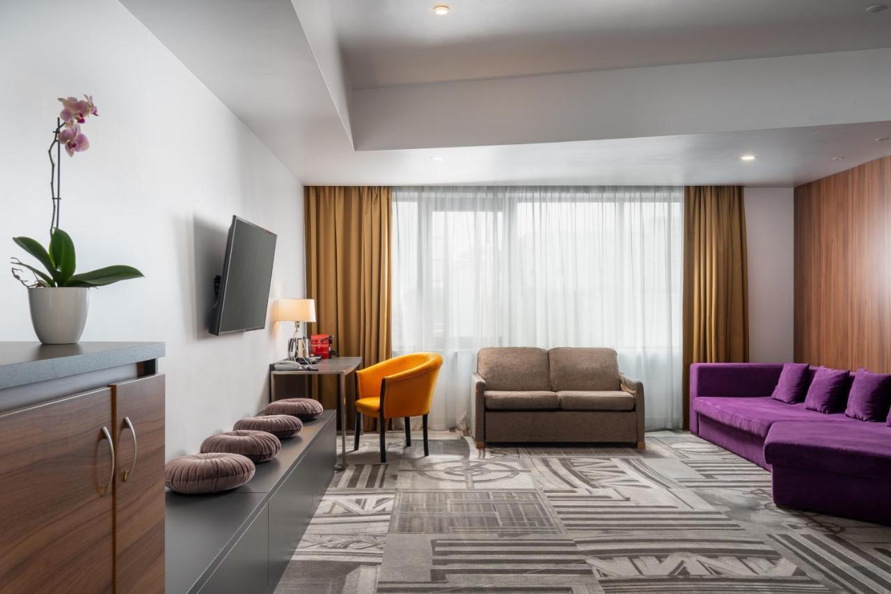 Privilege Suite with Double Bed,1371790613:JPEG