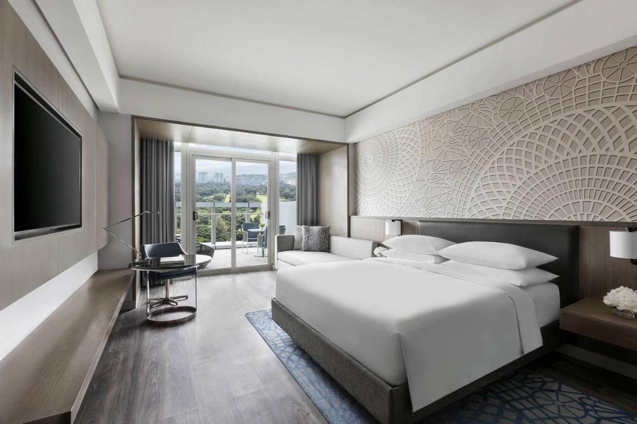 Deluxe King Room Balcony