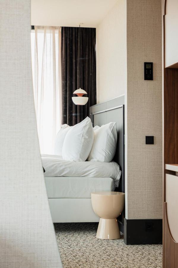 Deluxe Double Room Bath
