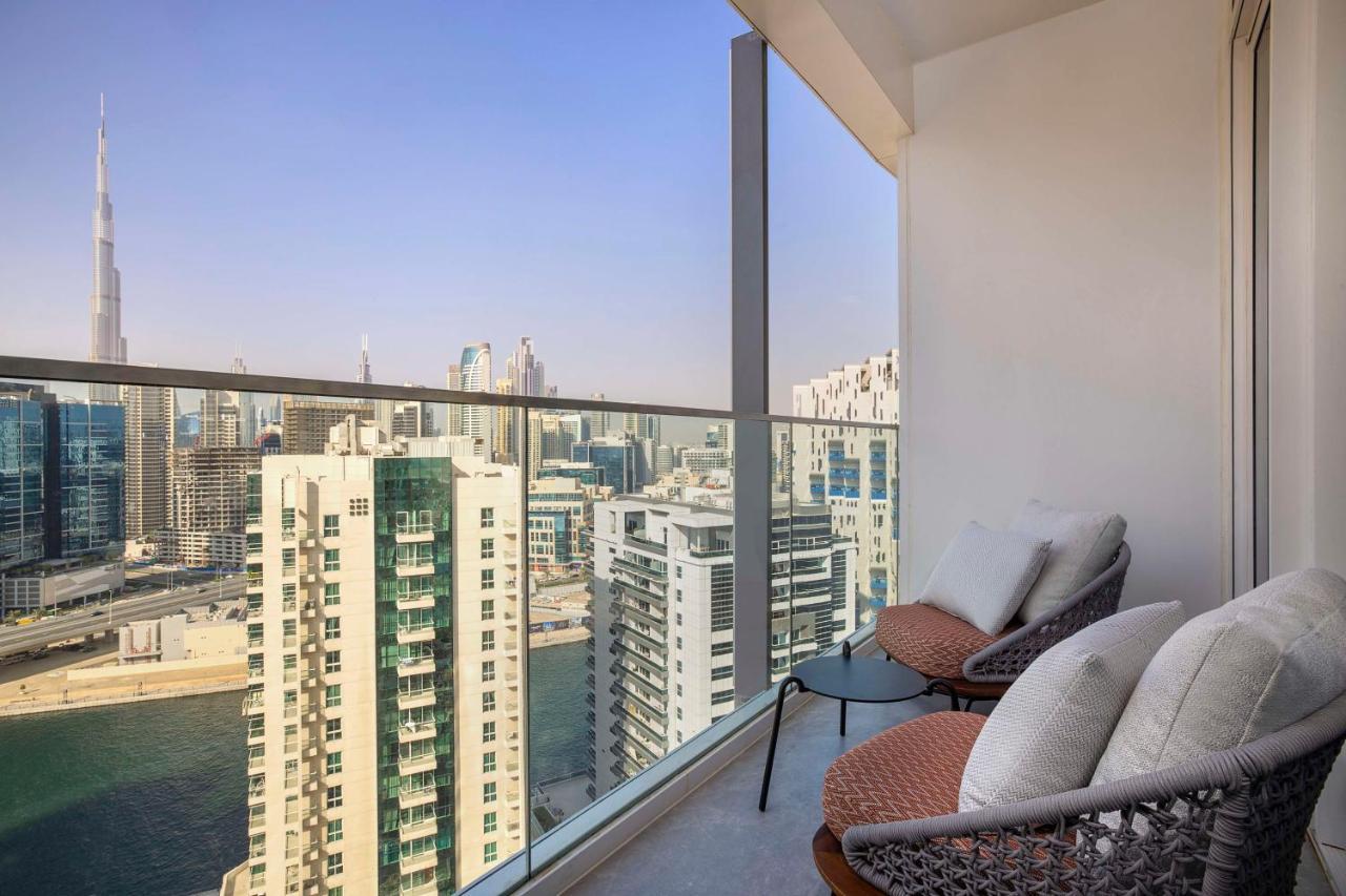 One-Bedroom Superior King Suite with Burj Khalifa View