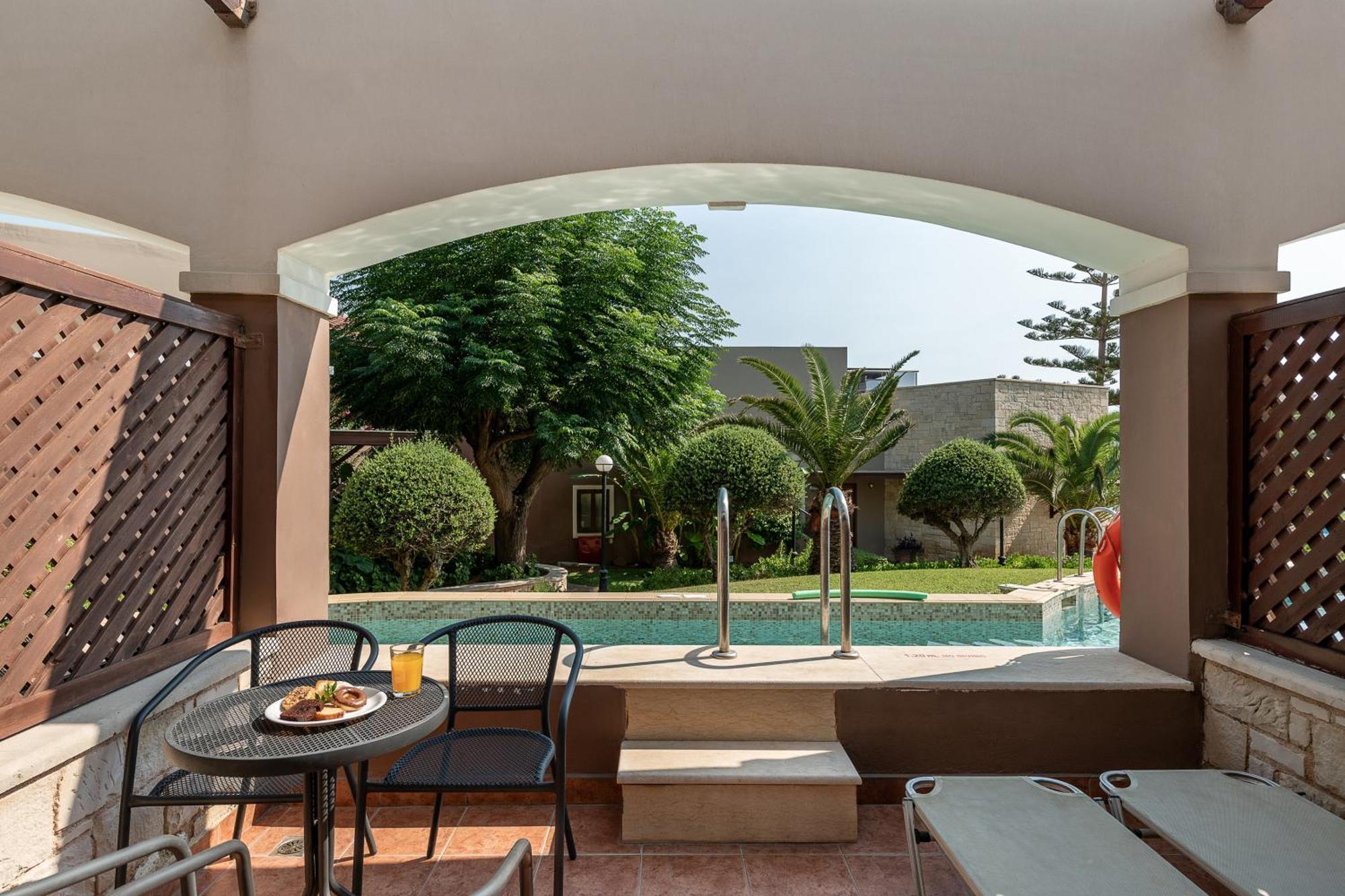 Family Suite with Garden View and Sharing Pool