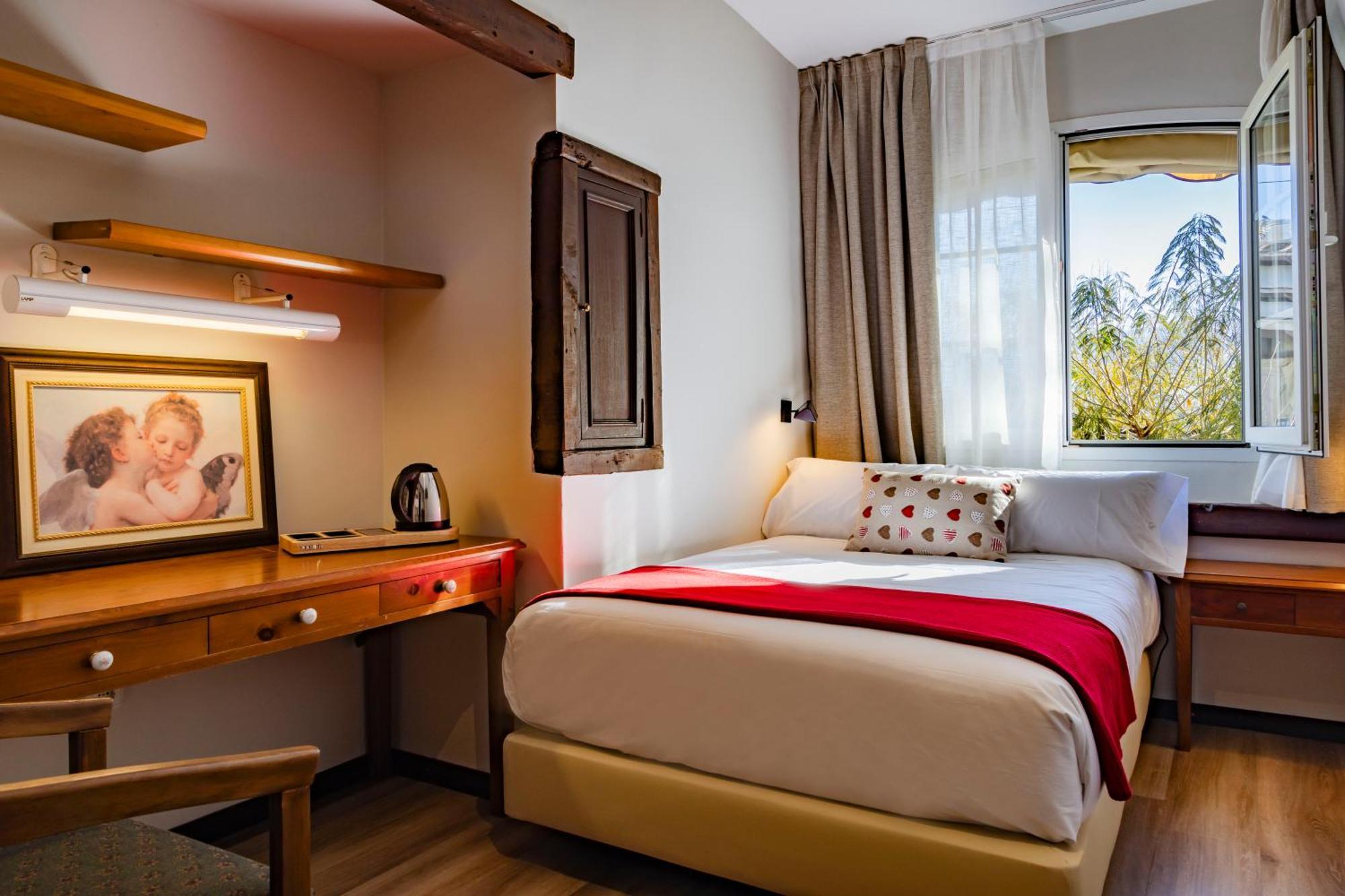 Single Room with Garden View,1513598428:JPEG