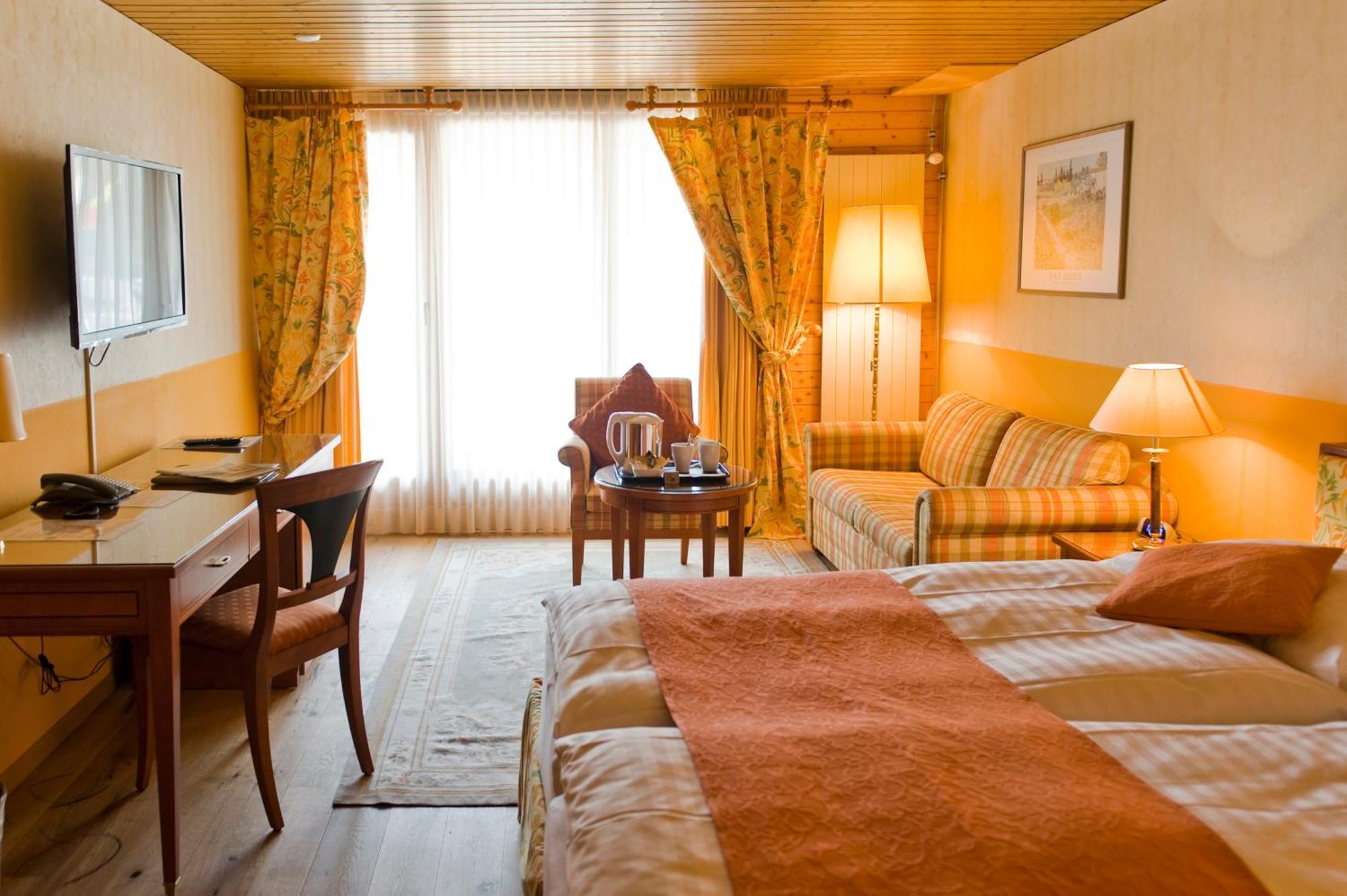 Superior Room Balcony Jungfrau view