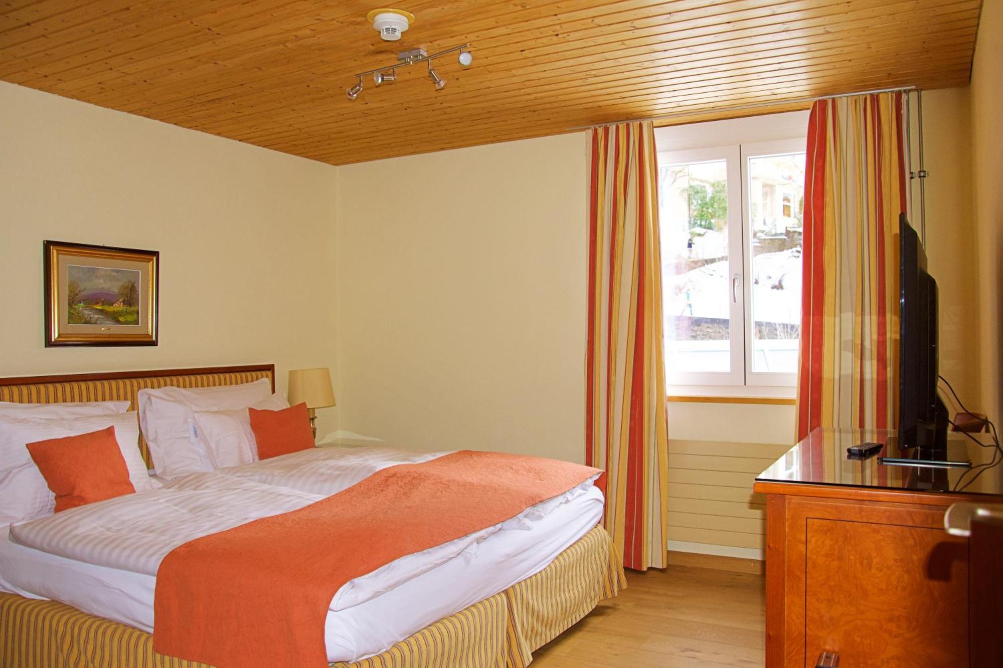Suite Balcony Jungfrau view