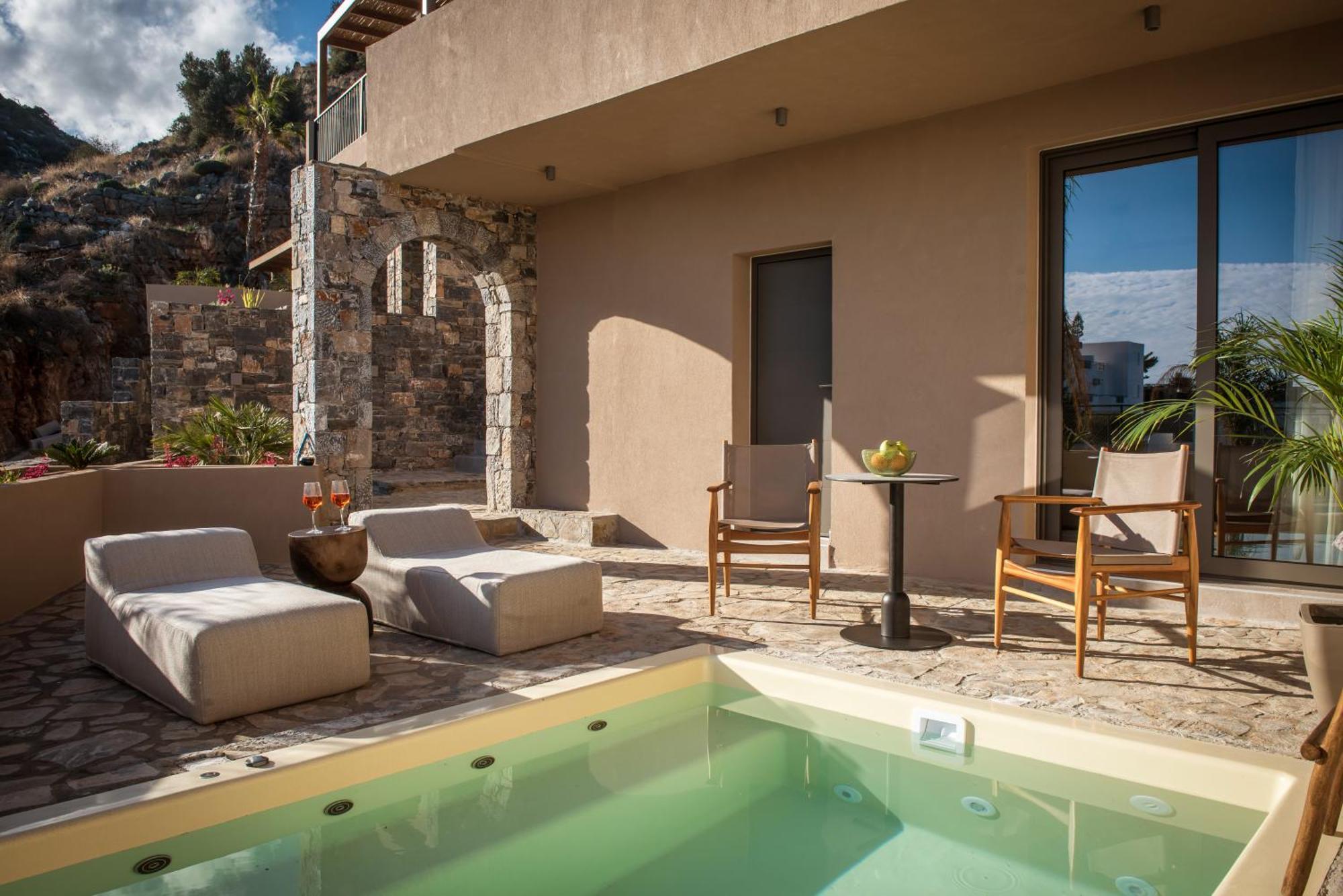 Superior Room Jacuzzi Sea View