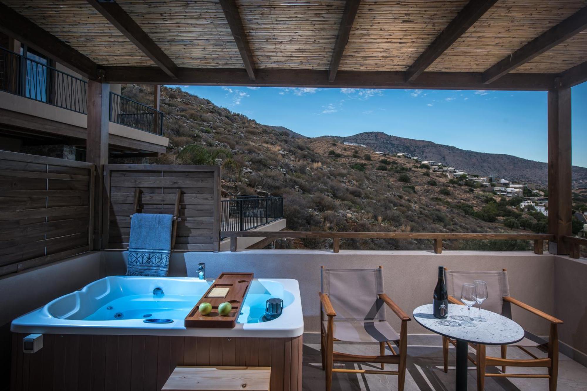 Maisonette with Jacuzzi and Sea View