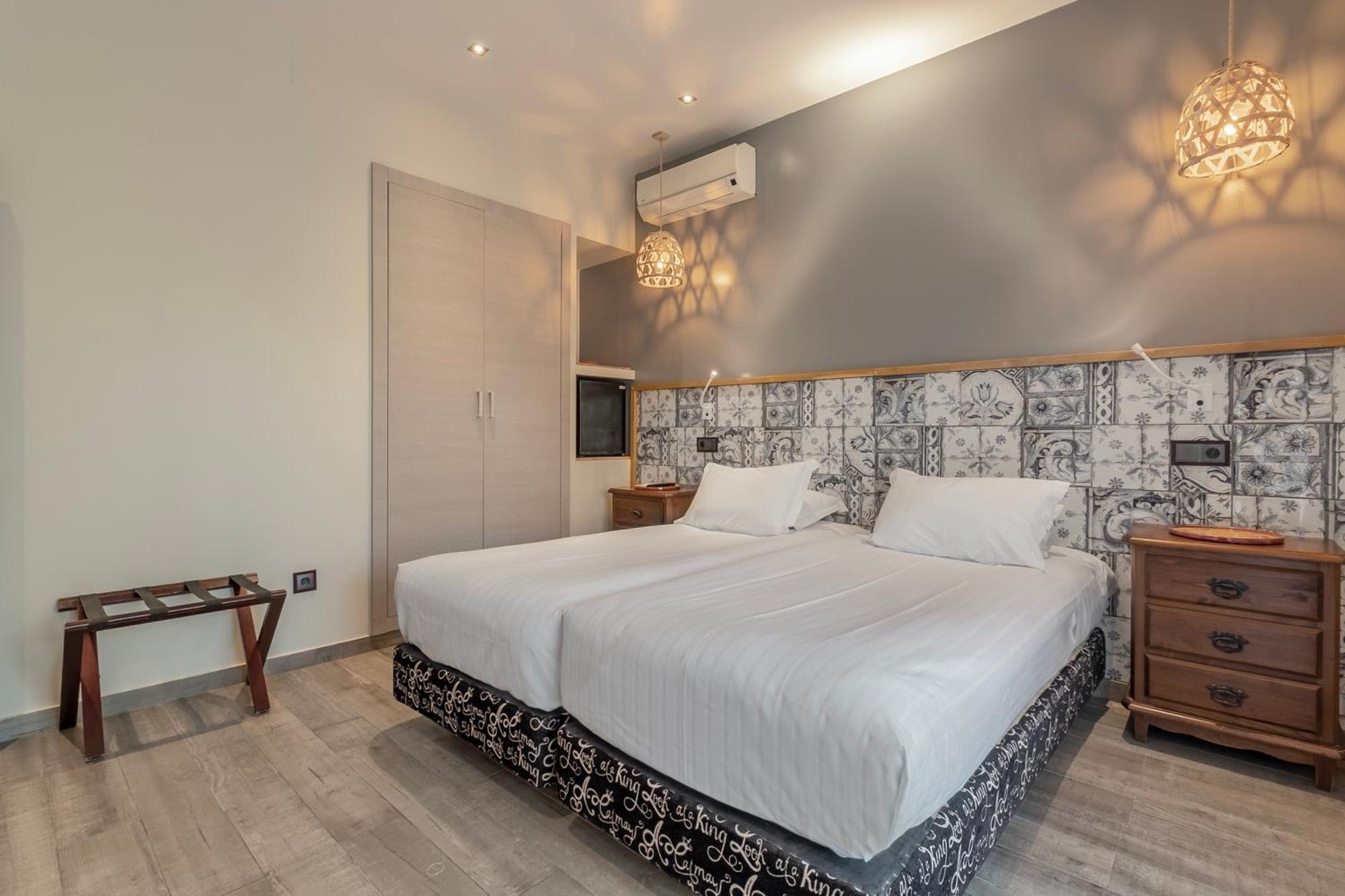 Double or Twin Room with Terrace,1536921169:JPEG